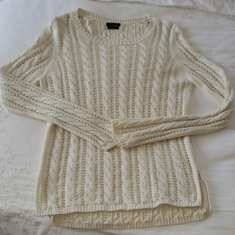 Mossimo Dutti Off white/ Cream caple Knit sweater